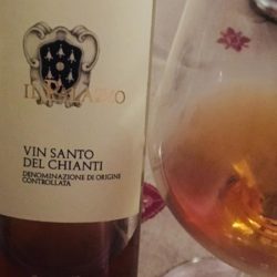 “Vino Xàntos” o “vinsanto” per un piacevole fine pasto