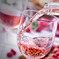 Rosé toute l’année, elogio dell’eleganza nella Calabria ionica